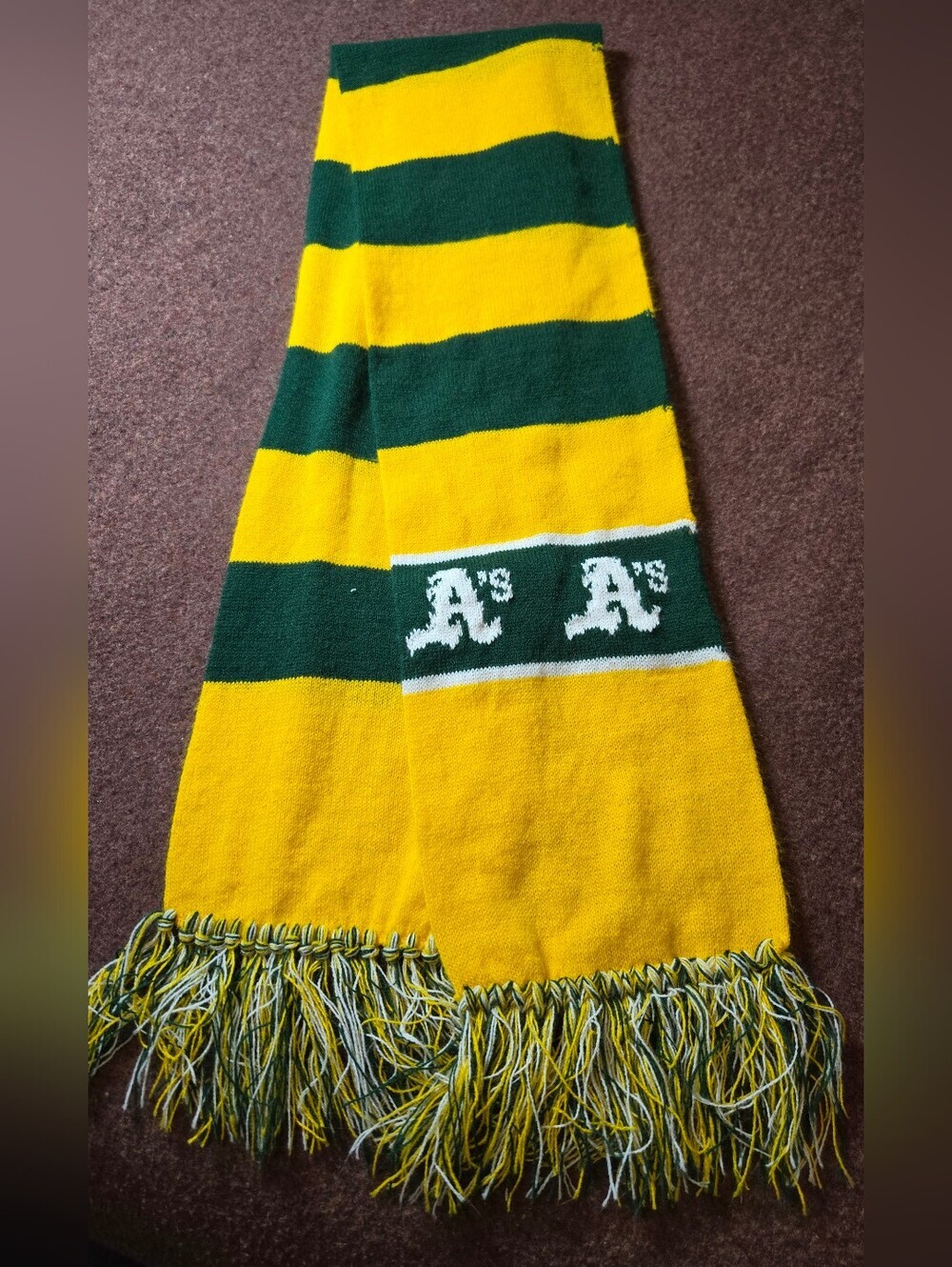 Oaklad A's Scarf In Yellow And Green Knit 60in